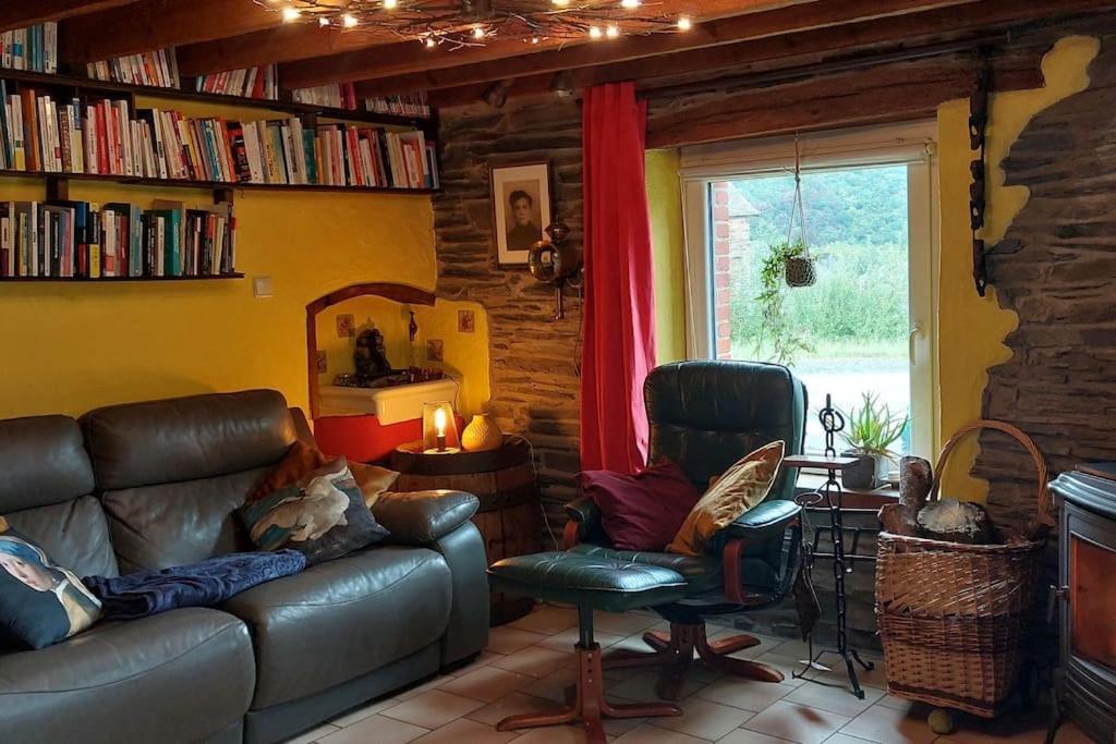 Villa L'Ardoisiere: Jolie Maison Ardennaise. Alle Exterior foto